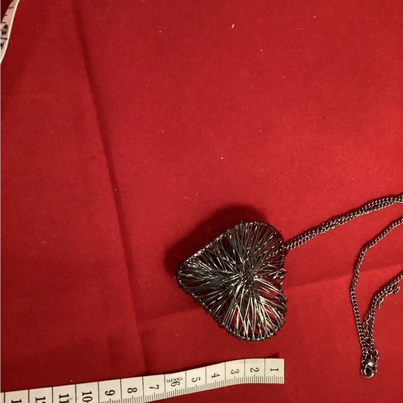 Necklace with metal heart - Picture 5 of 5